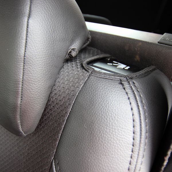 Чехлы на сиденья Honda CR-V 2009 - 2012 RE1\RE2\RE3\RE4\RE5\RE7 [рестайлинг] Внедорожник, 5д EMC-Elegant Vip Elite EMC-VP001-087-2 фото